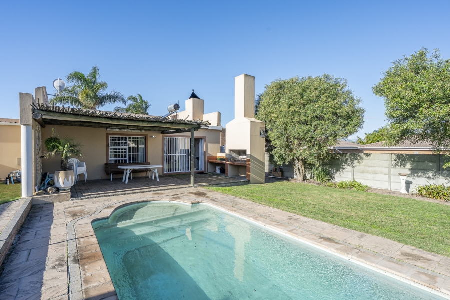 3 Bedroom Property for Sale in Protea Heights Western Cape